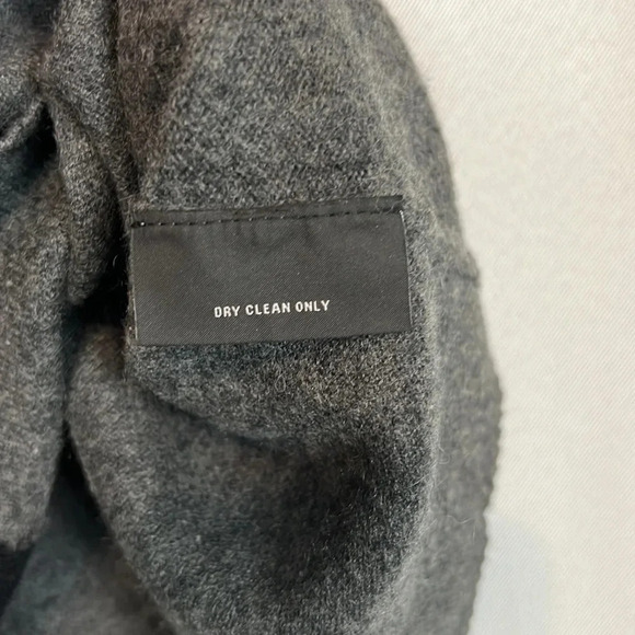 SUTTON STUDIO 100% Cashmere Boxy Pullover Sweater Size S/M - Picture 4 of 4